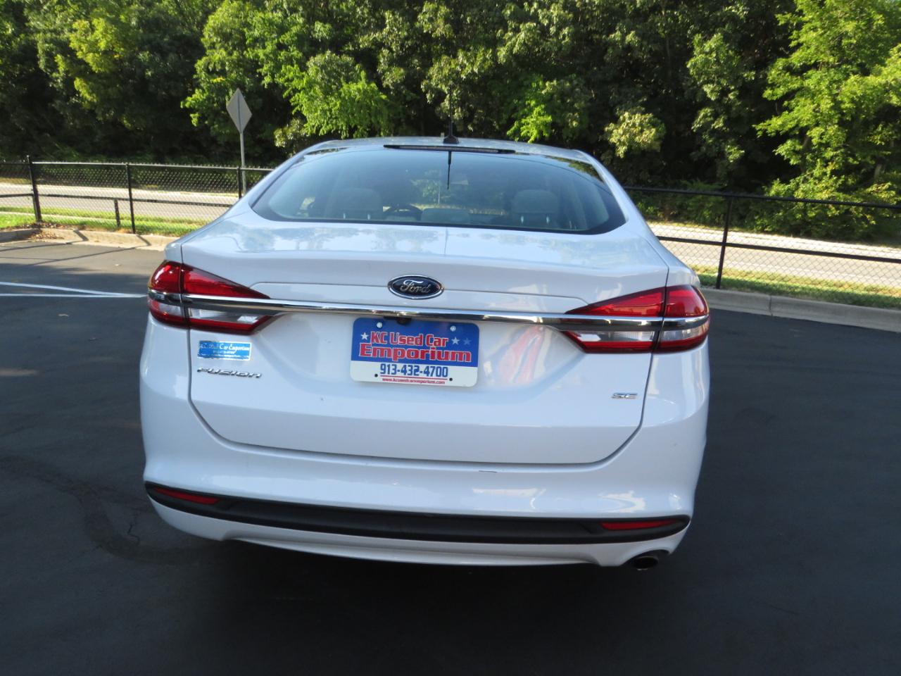 Ford Fusion 4dr Sdn SE FWD 2016