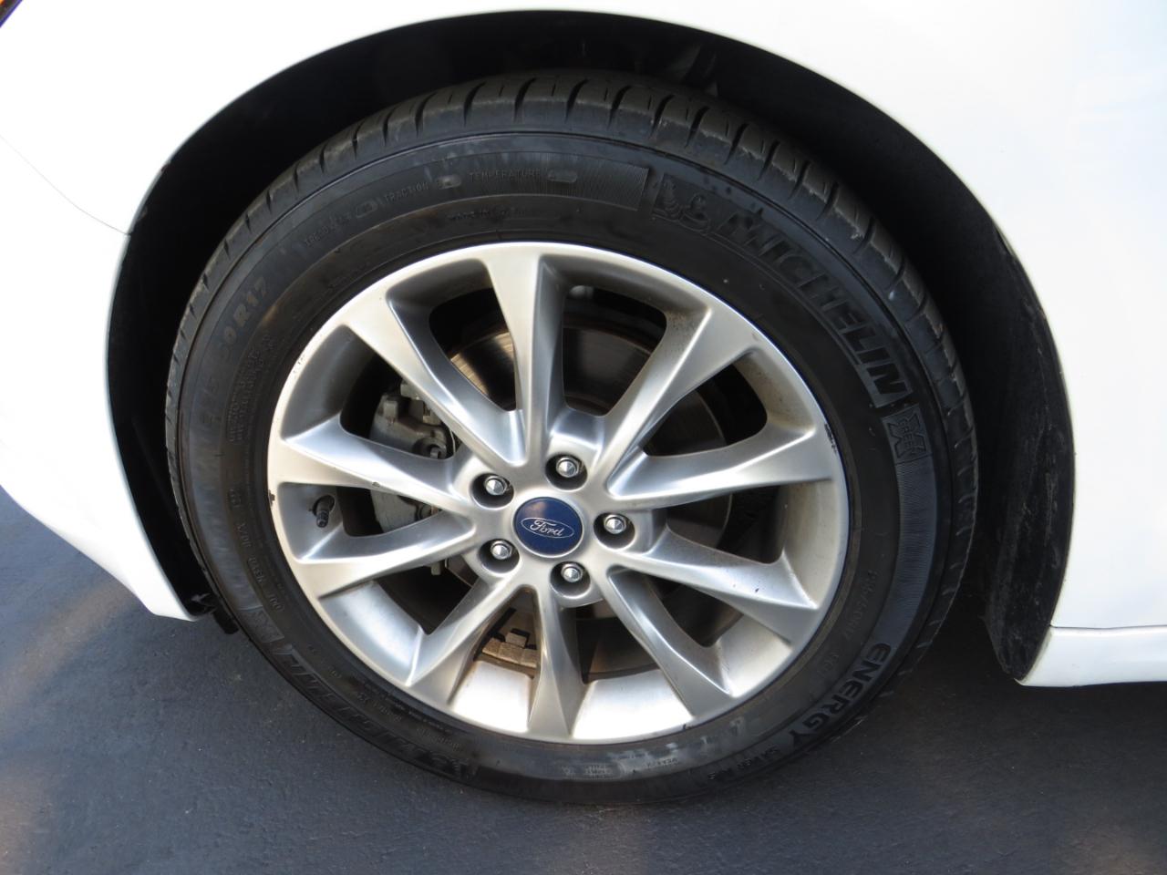 Ford Fusion 4dr Sdn SE FWD 2016