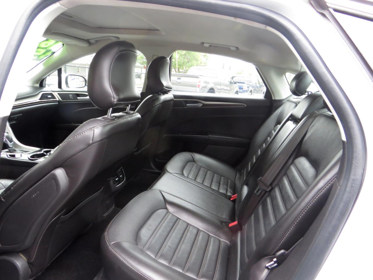 Ford Fusion 4dr Sdn SE FWD 2016