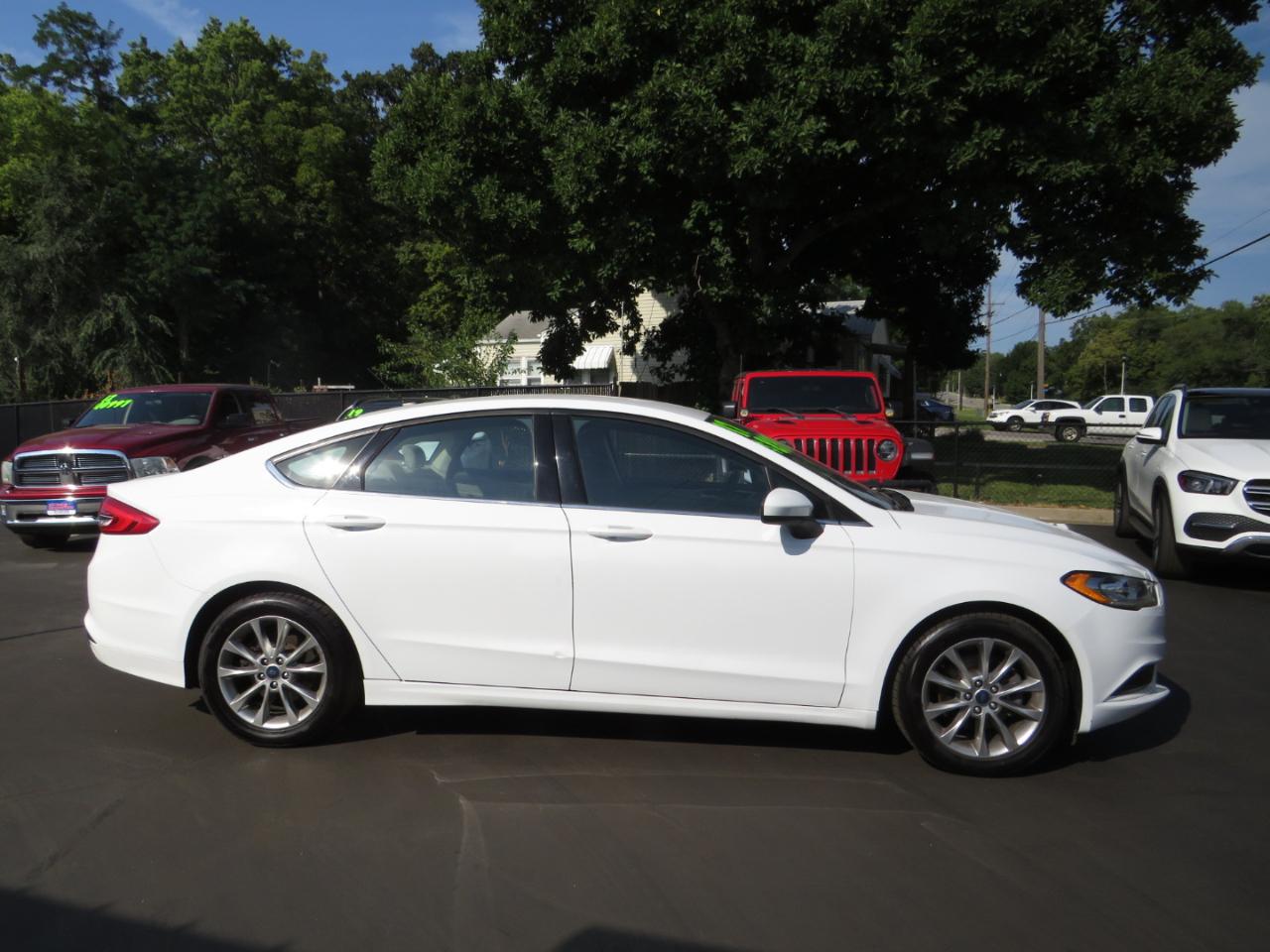 Ford Fusion SE FWD 2017
