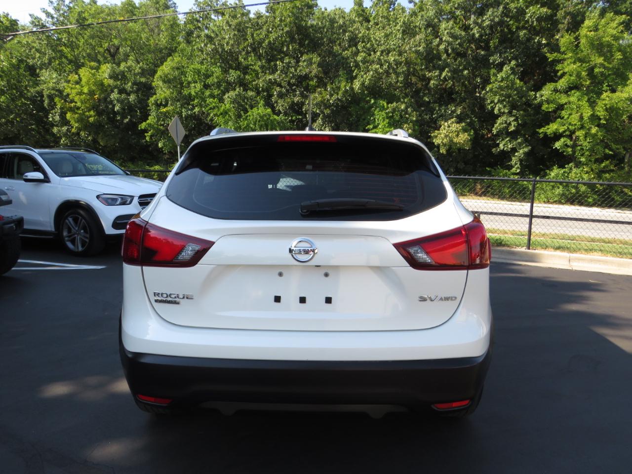 Nissan Rogue Sport AWD SV 2017