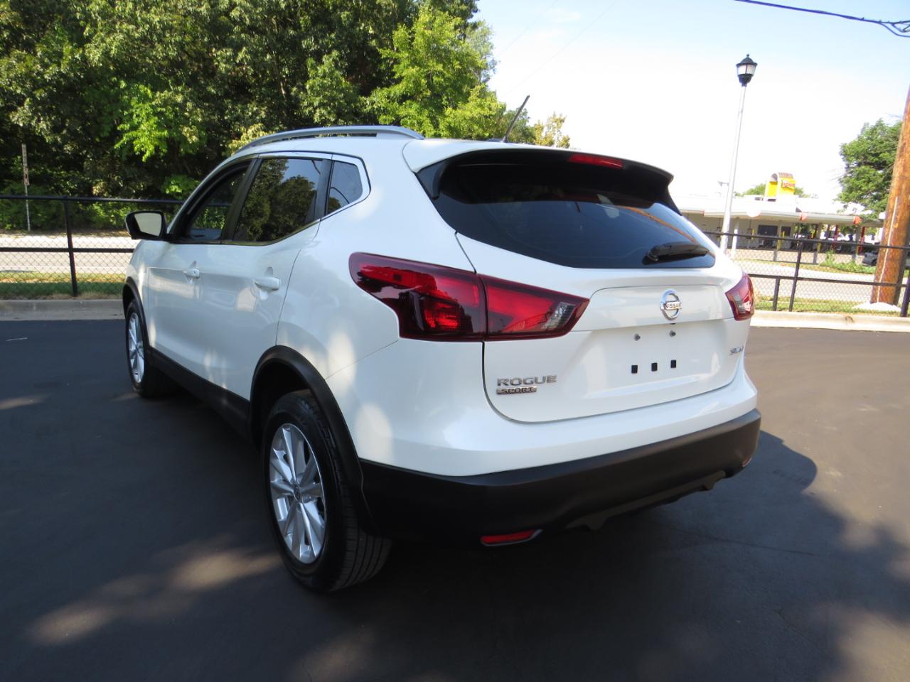 Nissan Rogue Sport AWD SV 2017
