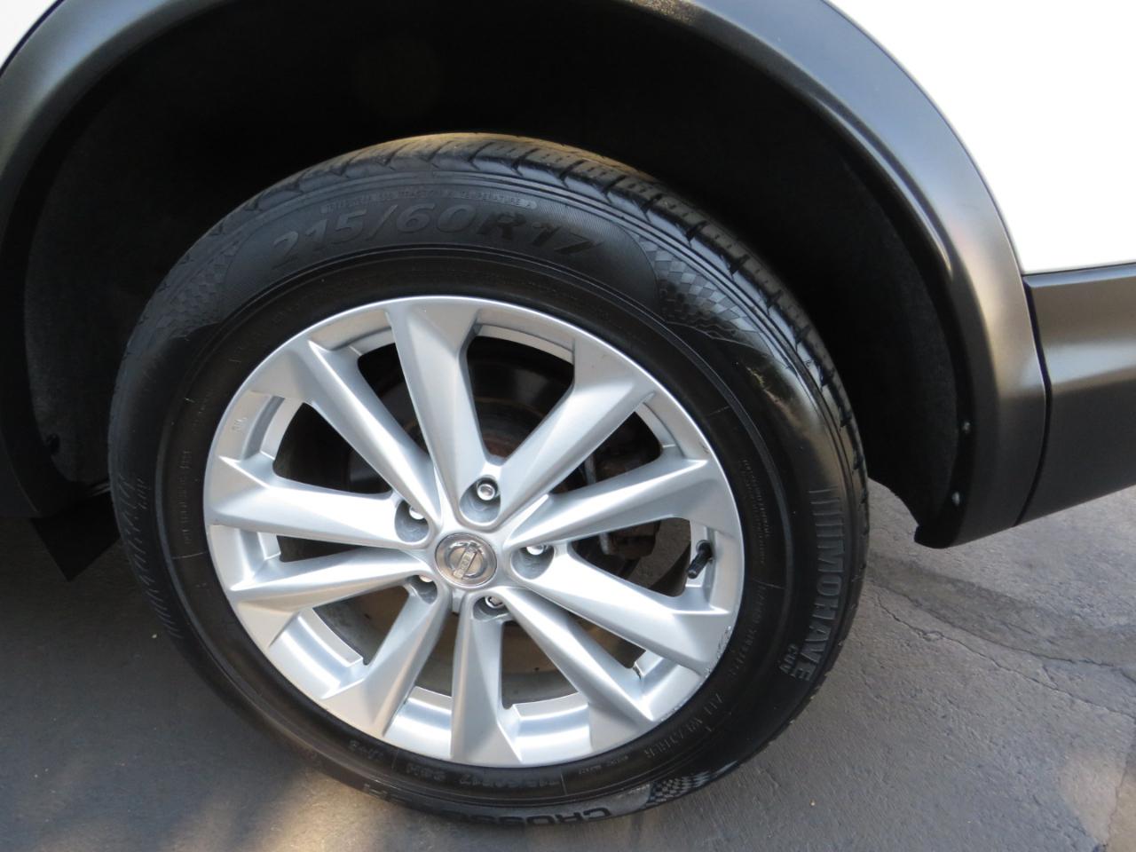 Nissan Rogue Sport AWD SV 2017