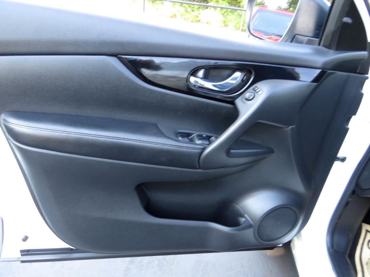 Nissan Rogue Sport AWD SV 2017