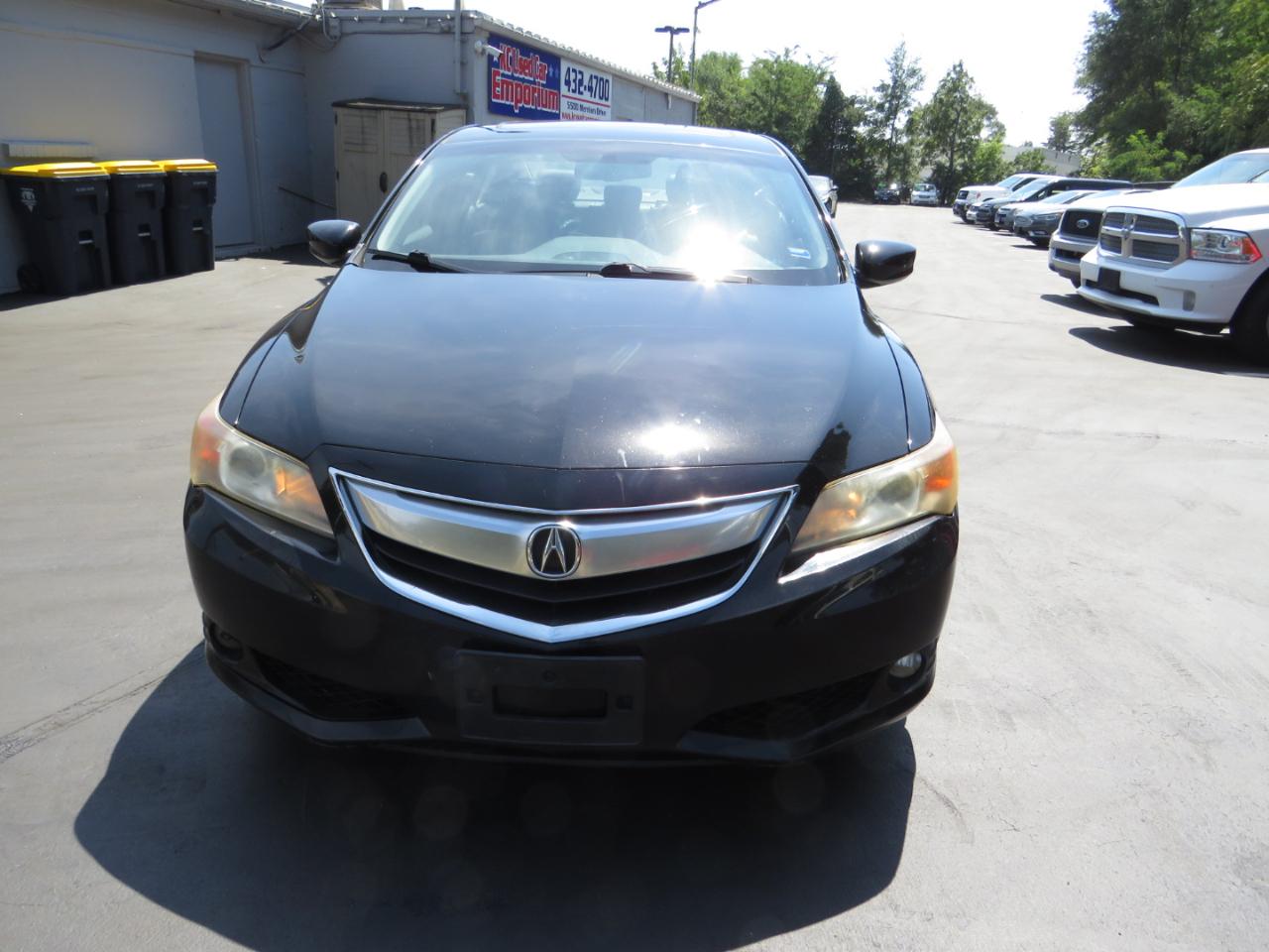 Acura ILX 4dr Sdn 2.0L Tech Pkg 2013