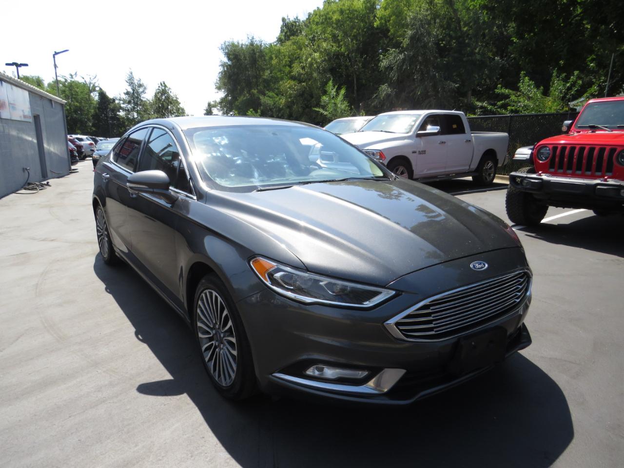 Ford Fusion Titanium FWD 2017