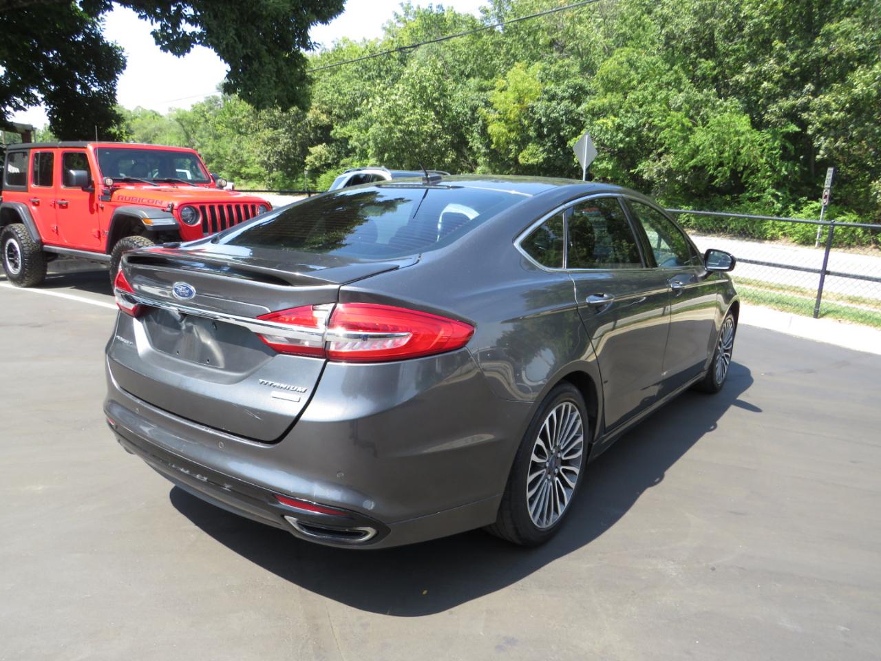 Ford Fusion Titanium FWD 2017