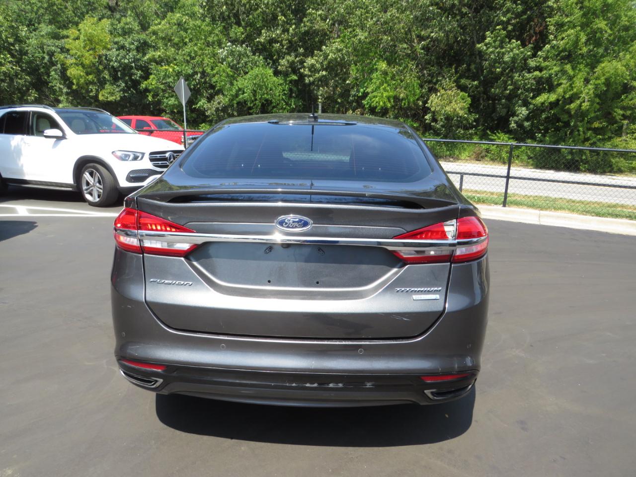 Ford Fusion Titanium FWD 2017