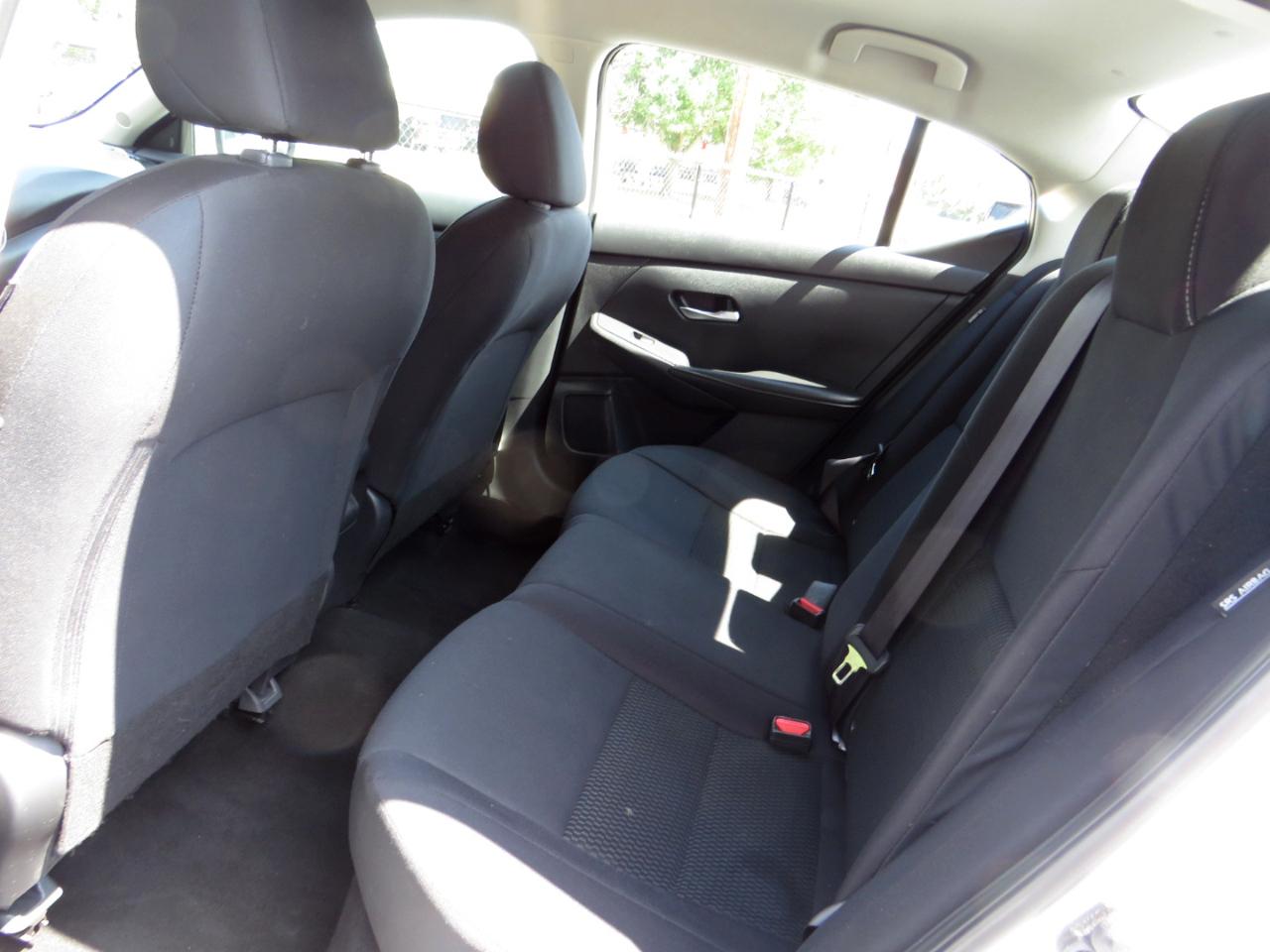 Nissan Sentra S CVT 2022