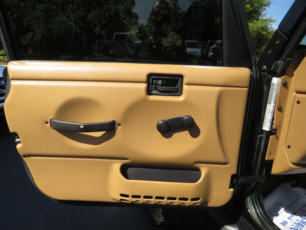 Jeep Wrangler 2dr SE 1998