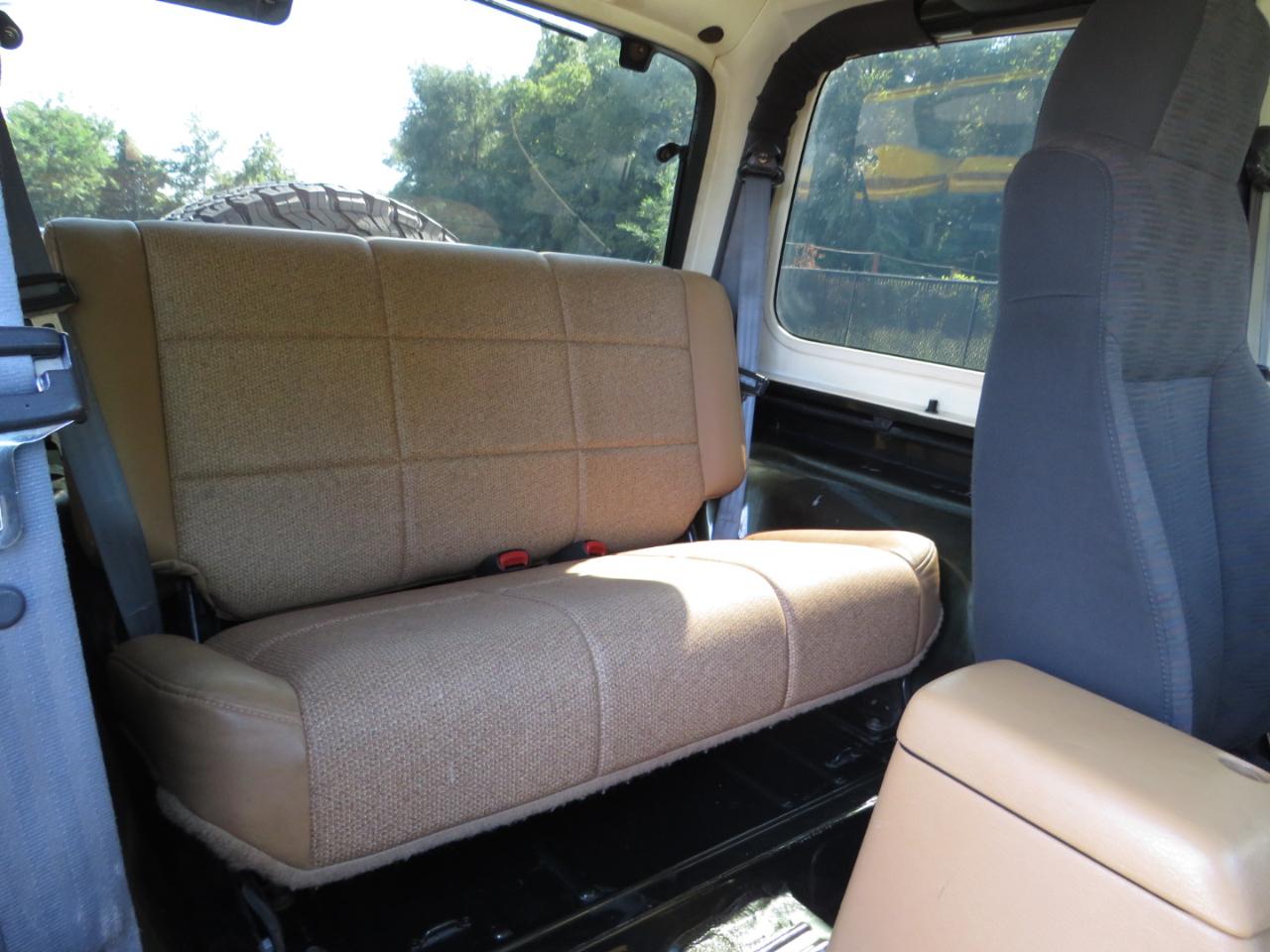 Jeep Wrangler 2dr SE 1998
