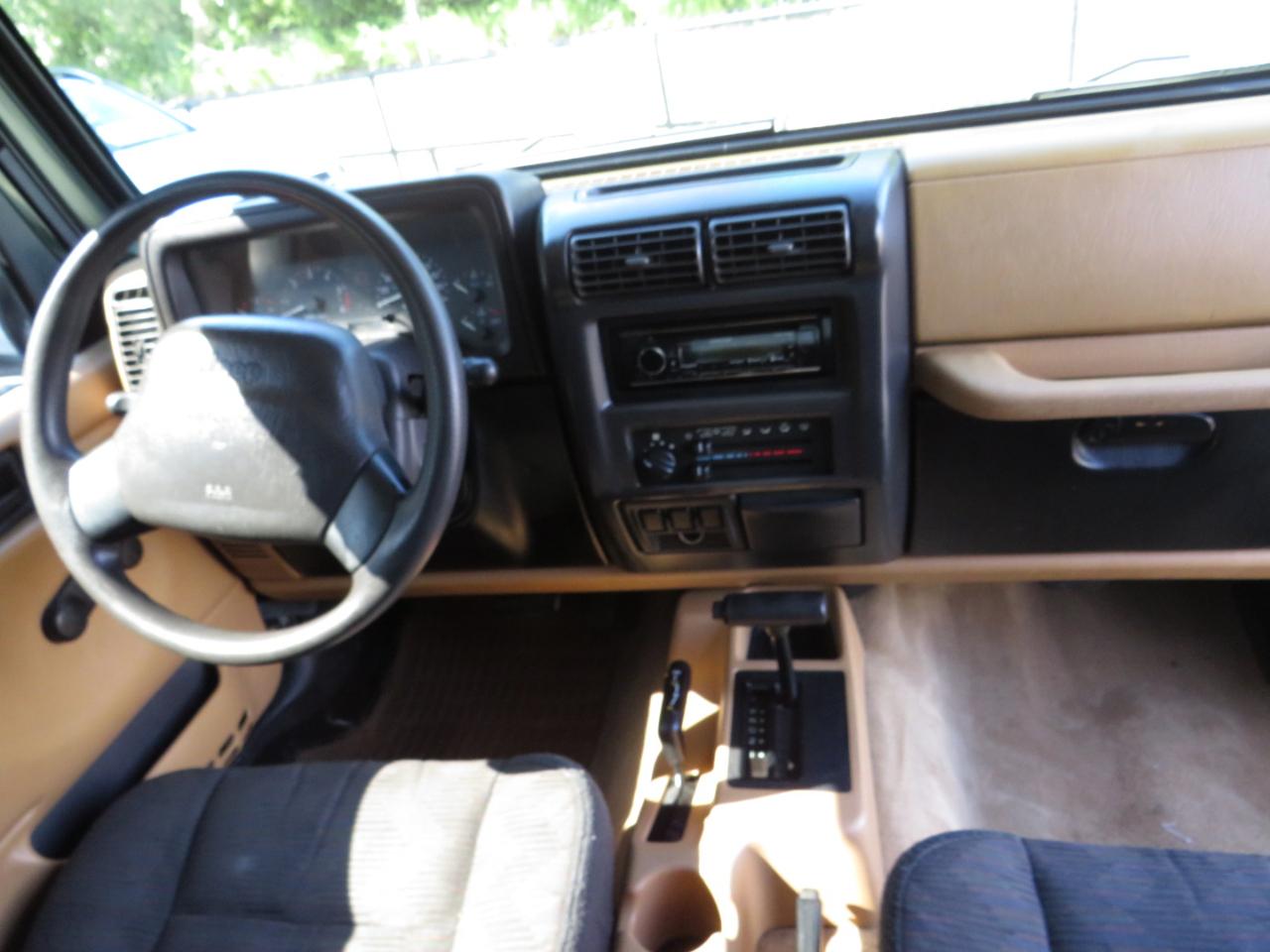 Jeep Wrangler 2dr SE 1998