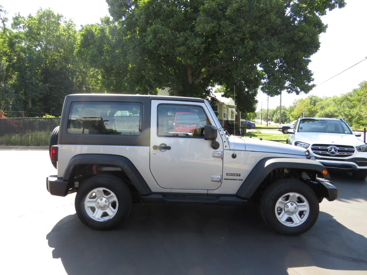 Jeep Wrangler 4WD 2dr Sport 2013