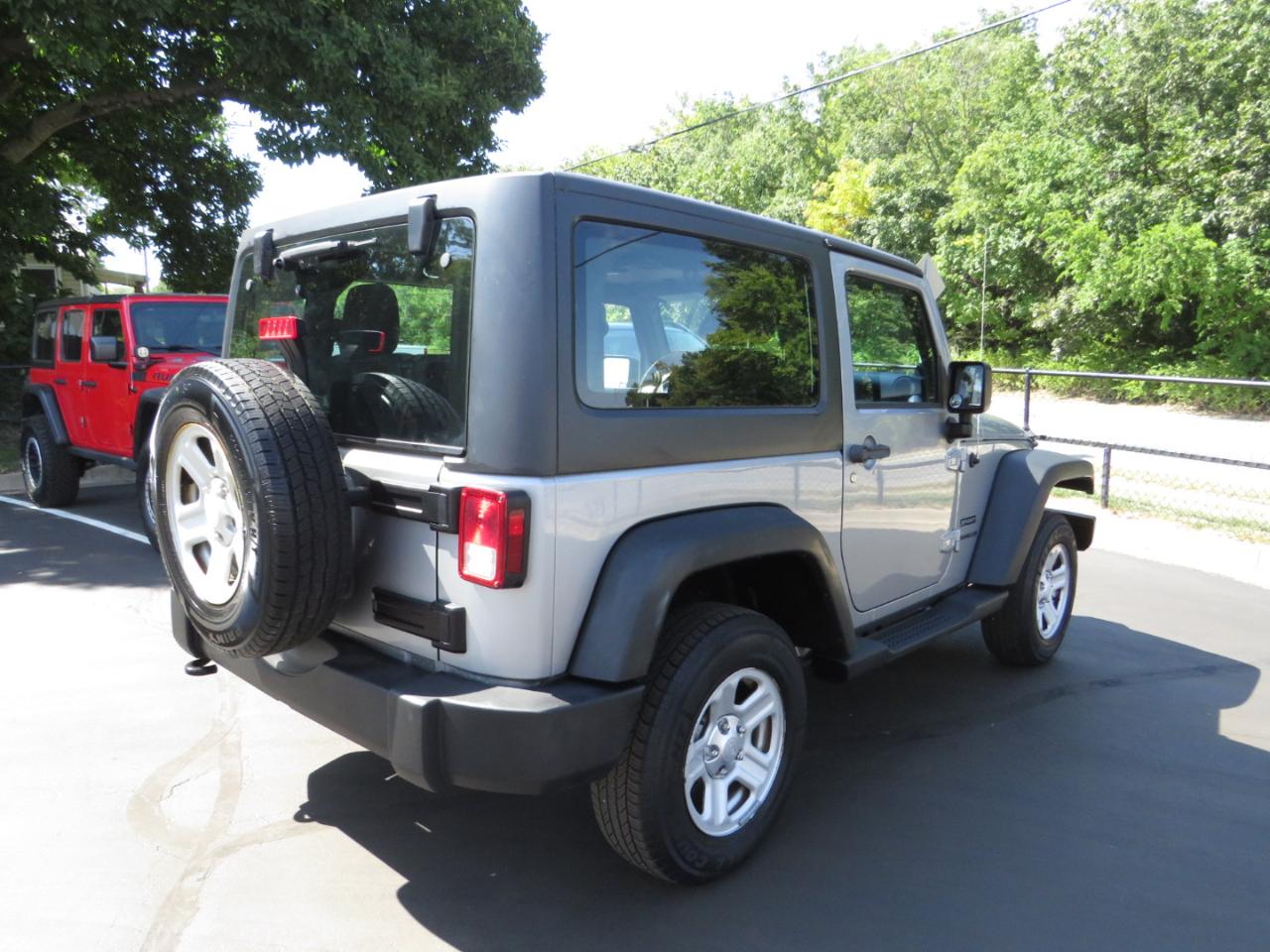 Jeep Wrangler 4WD 2dr Sport 2013