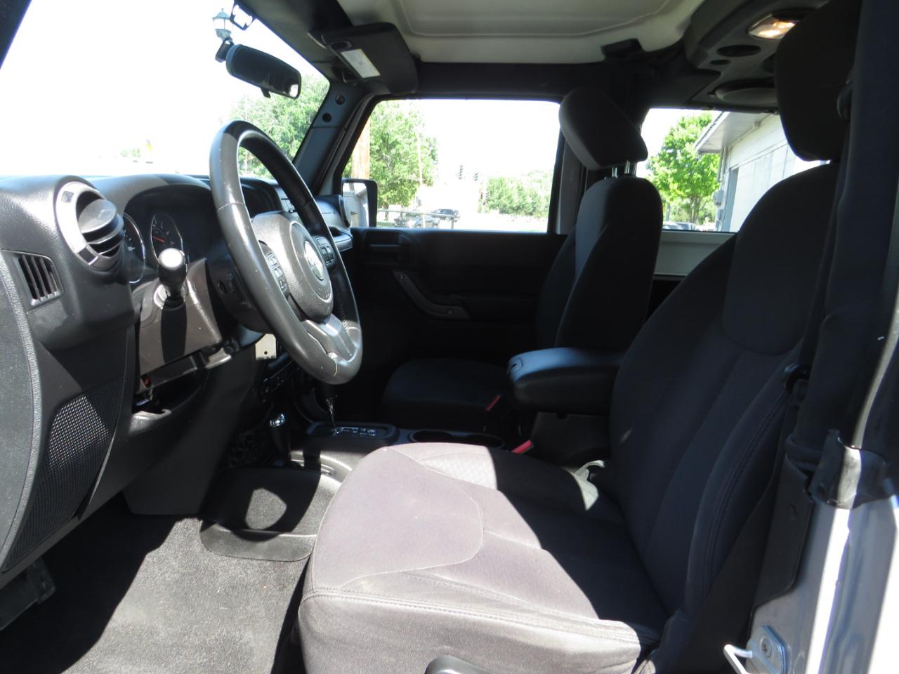 Jeep Wrangler 4WD 2dr Sport 2013