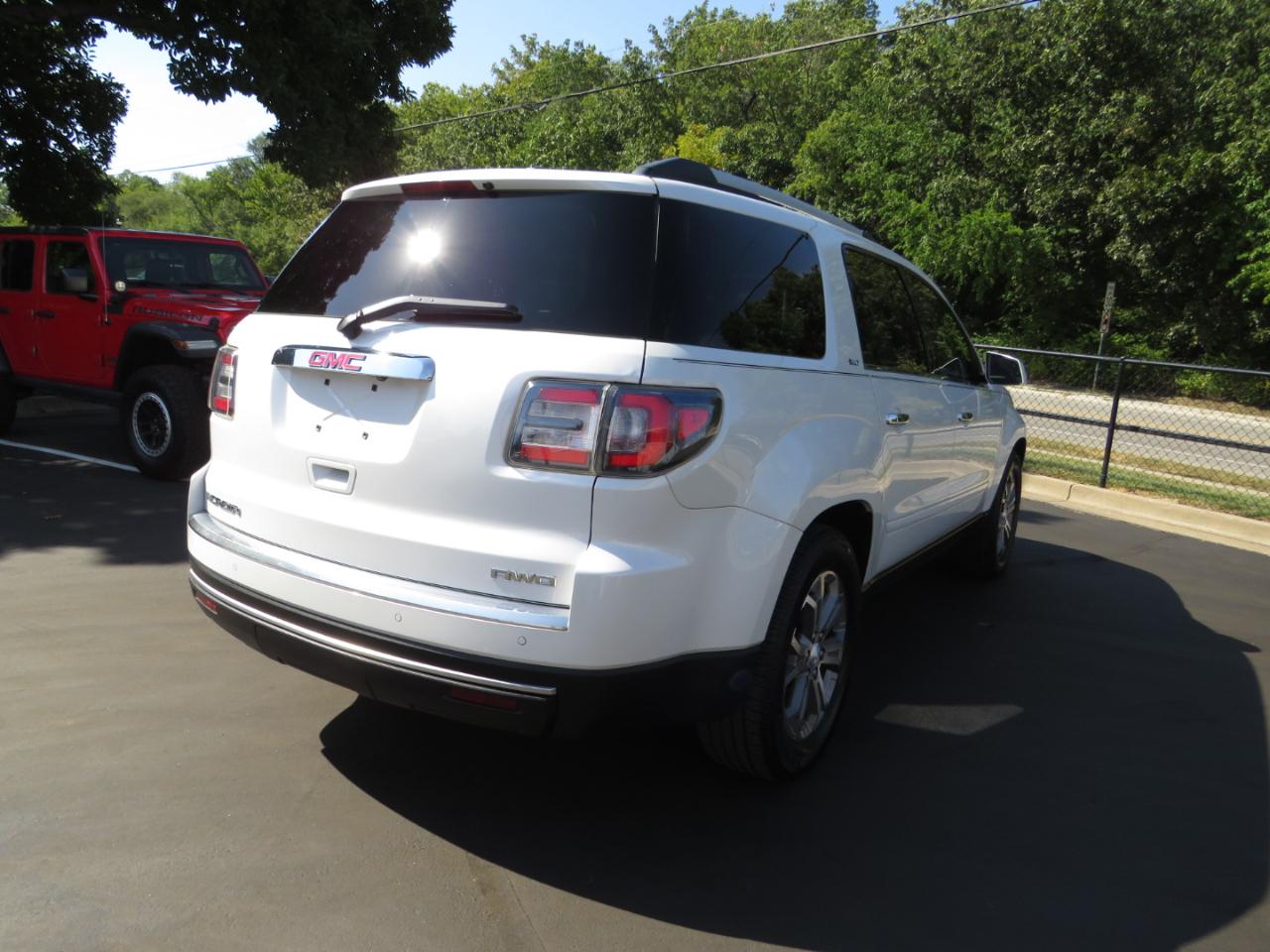 GMC Acadia AWD 4dr SLT w/SLT-1 2016