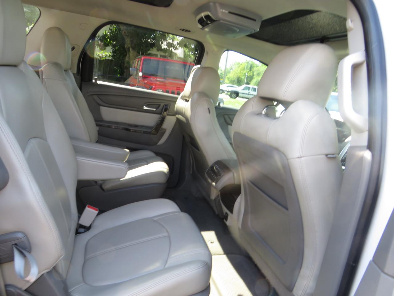 GMC Acadia AWD 4dr SLT w/SLT-1 2016