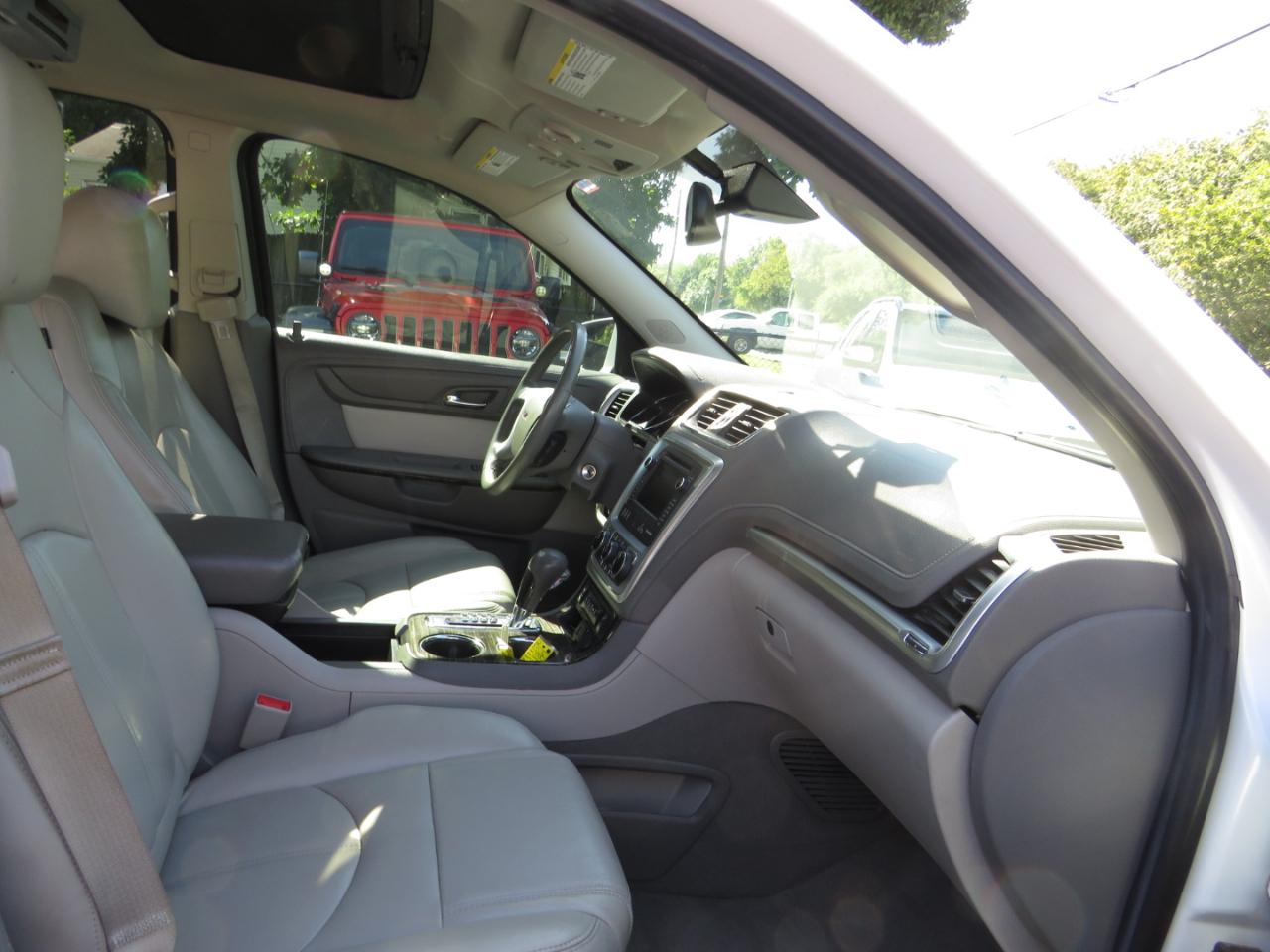 GMC Acadia AWD 4dr SLT w/SLT-1 2016