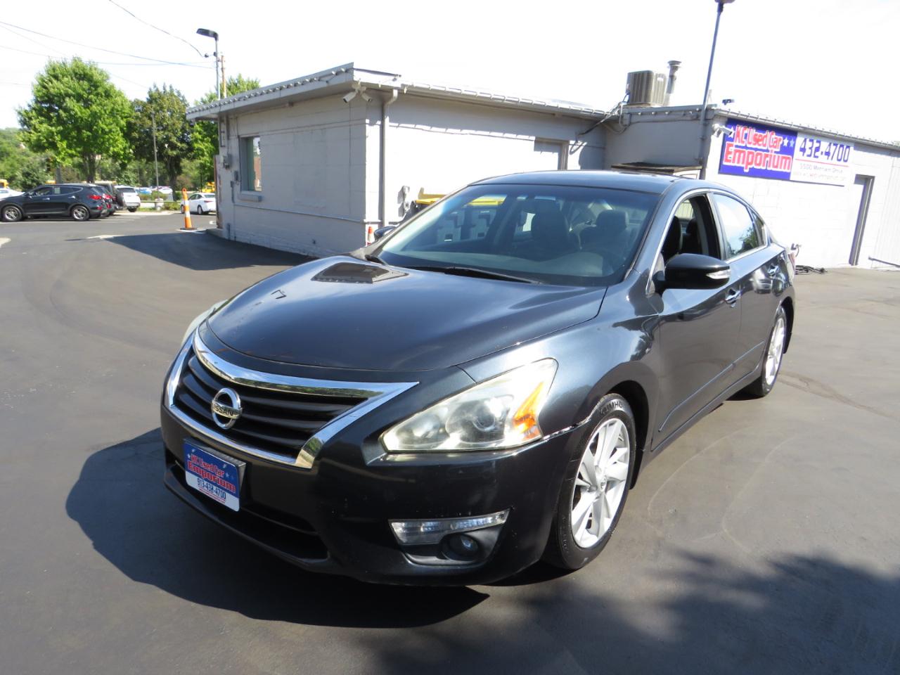 Nissan Altima 4dr Sdn I4 2.5 SL 2015