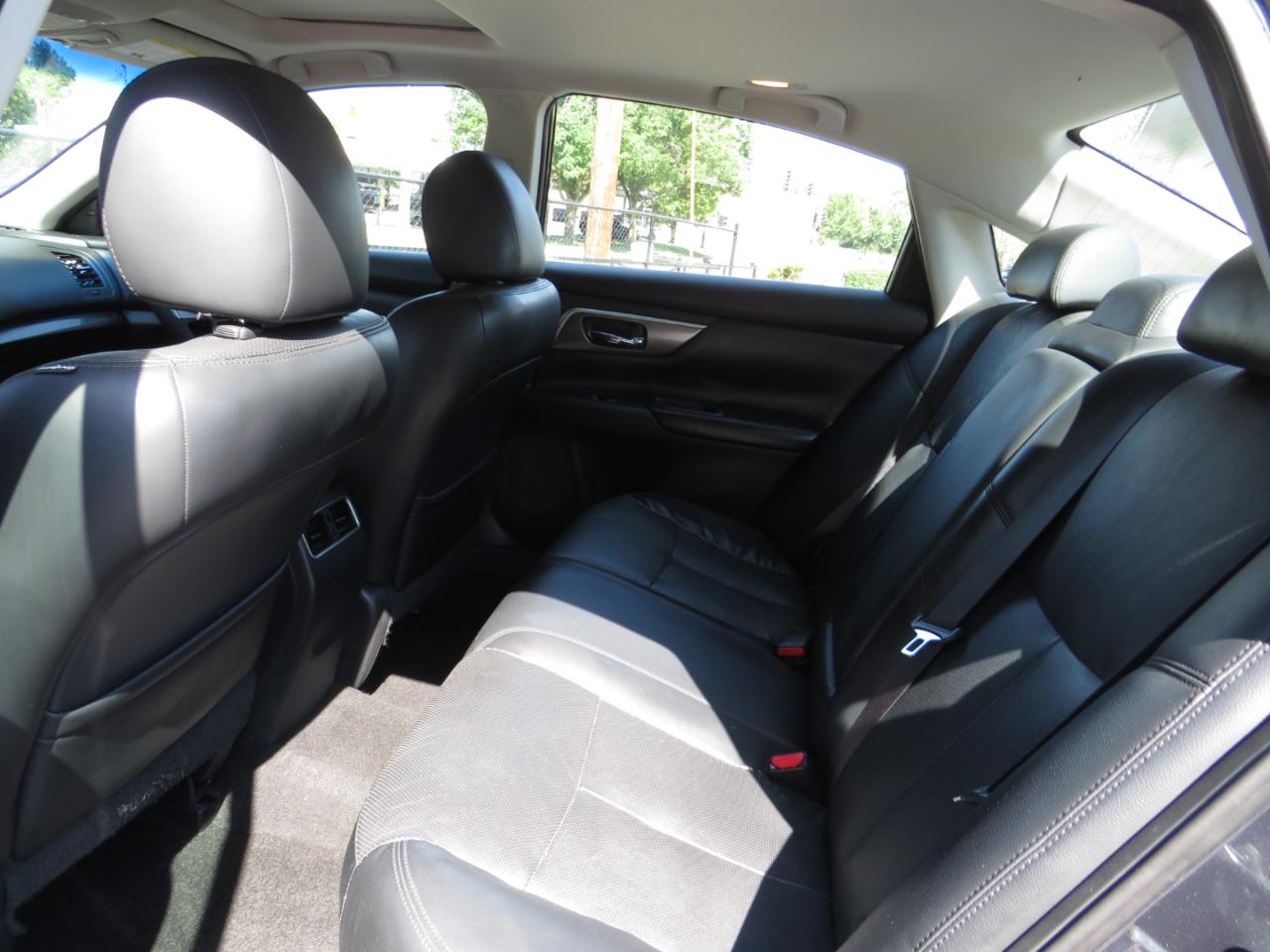 Nissan Altima 4dr Sdn I4 2.5 SL 2015