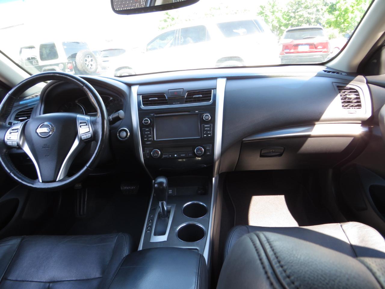 Nissan Altima 4dr Sdn I4 2.5 SL 2015
