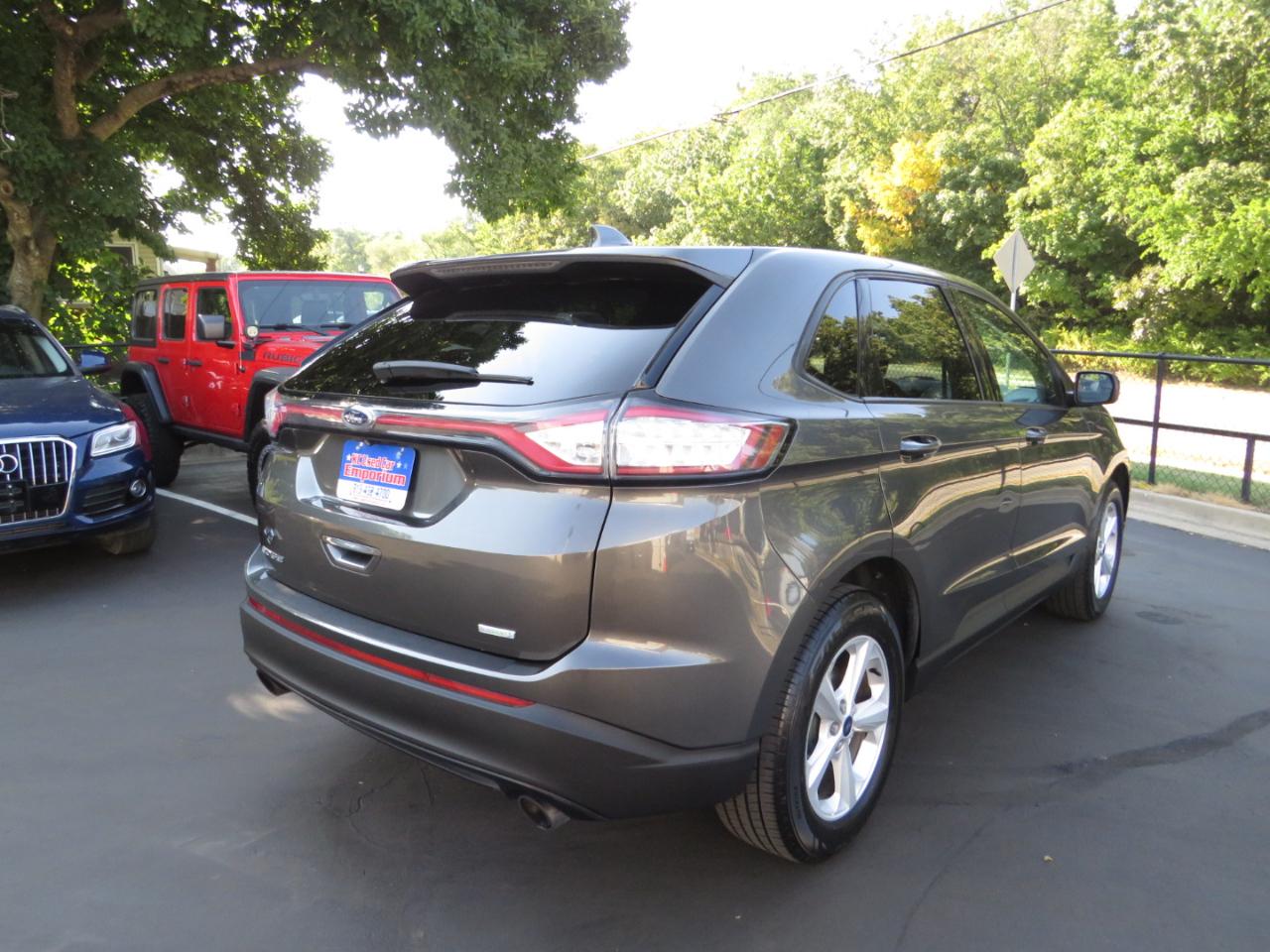 Ford Edge 4dr SE FWD 2015