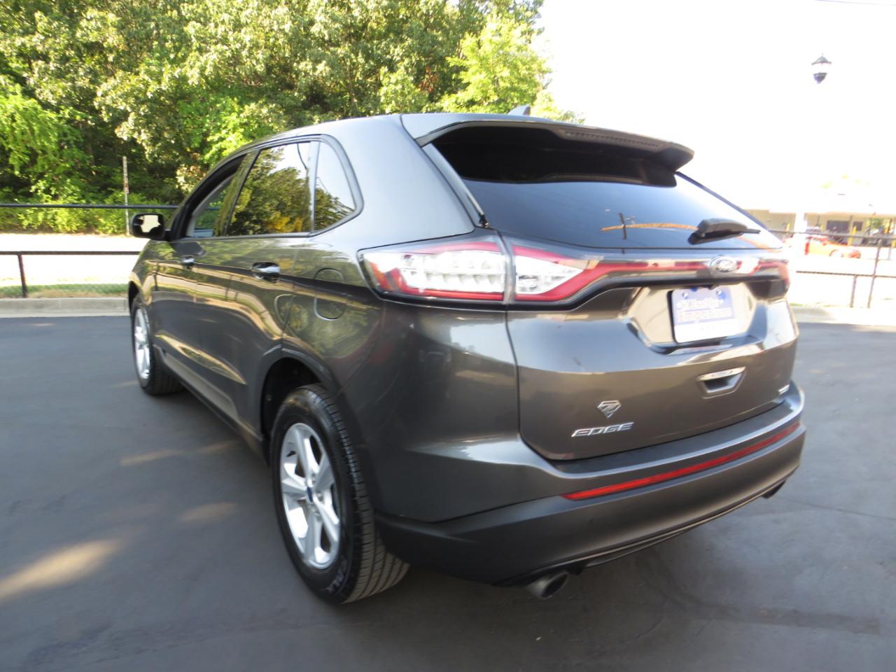 Ford Edge 4dr SE FWD 2015
