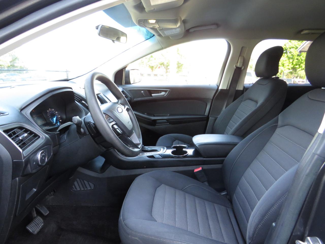 Ford Edge 4dr SE FWD 2015