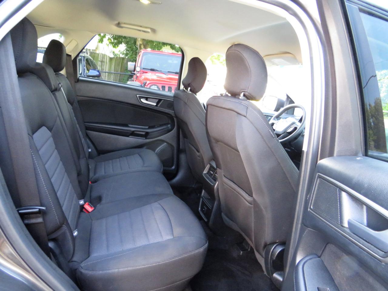 Ford Edge 4dr SE FWD 2015