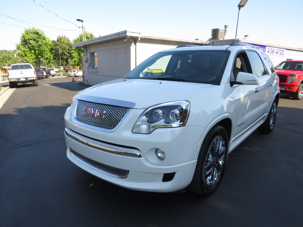GMC Acadia FWD 4dr Denali 2012