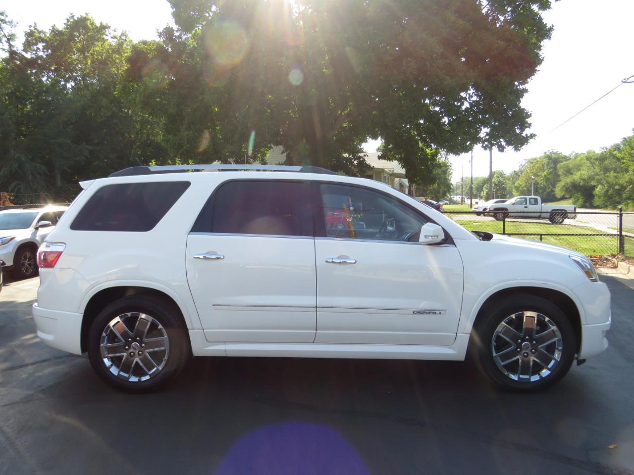 GMC Acadia FWD 4dr Denali 2012
