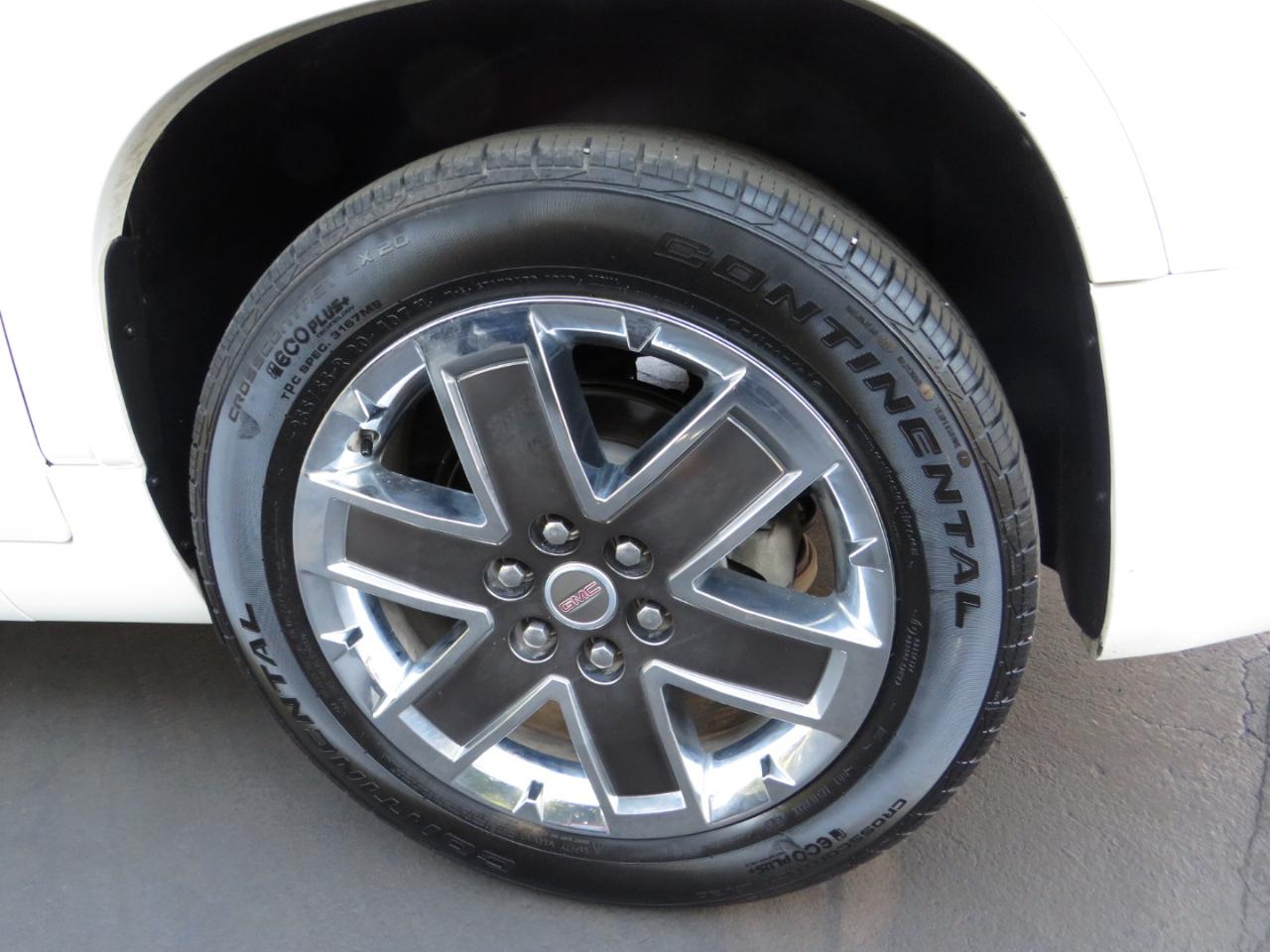 GMC Acadia FWD 4dr Denali 2012