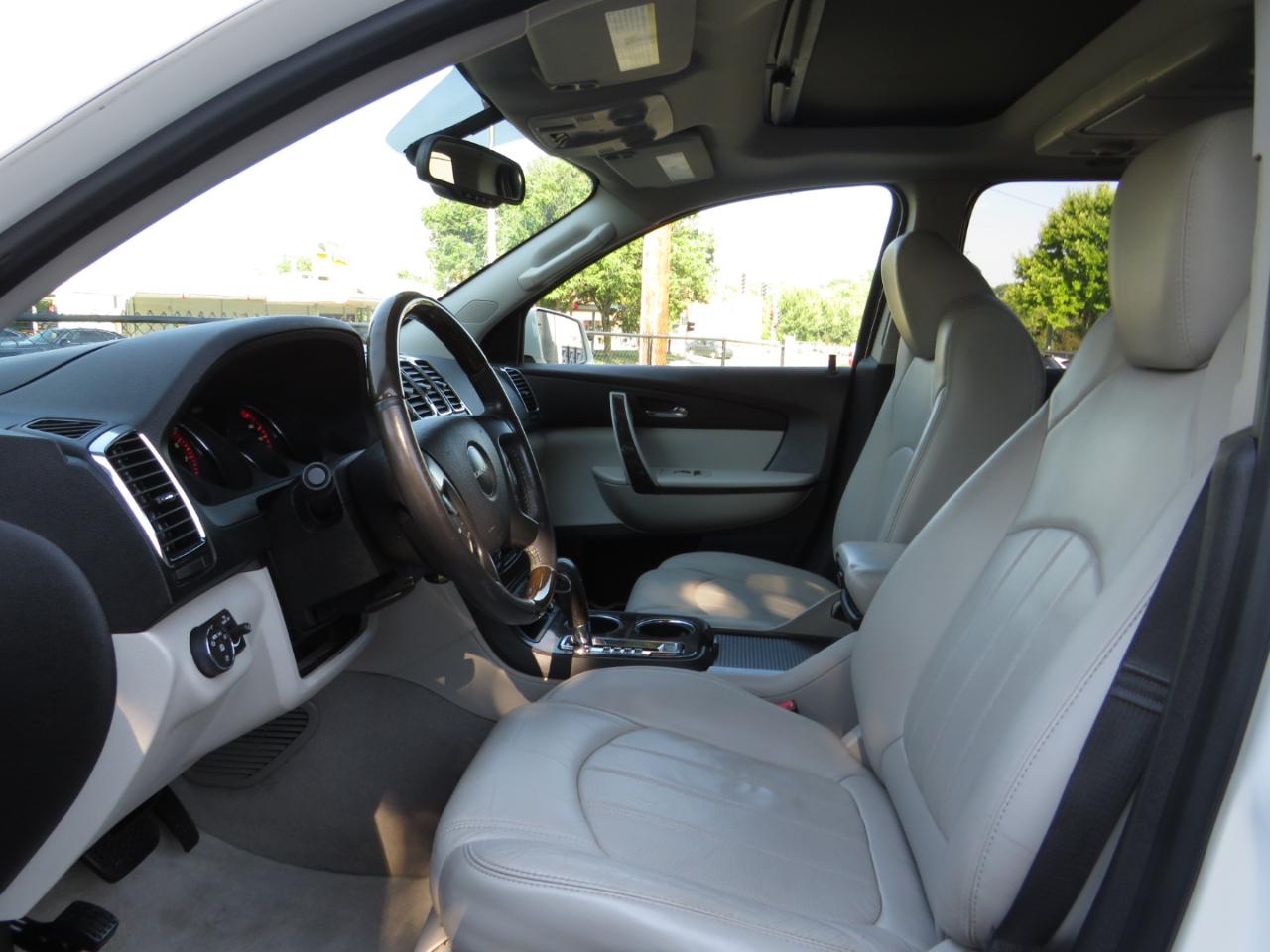 GMC Acadia FWD 4dr Denali 2012