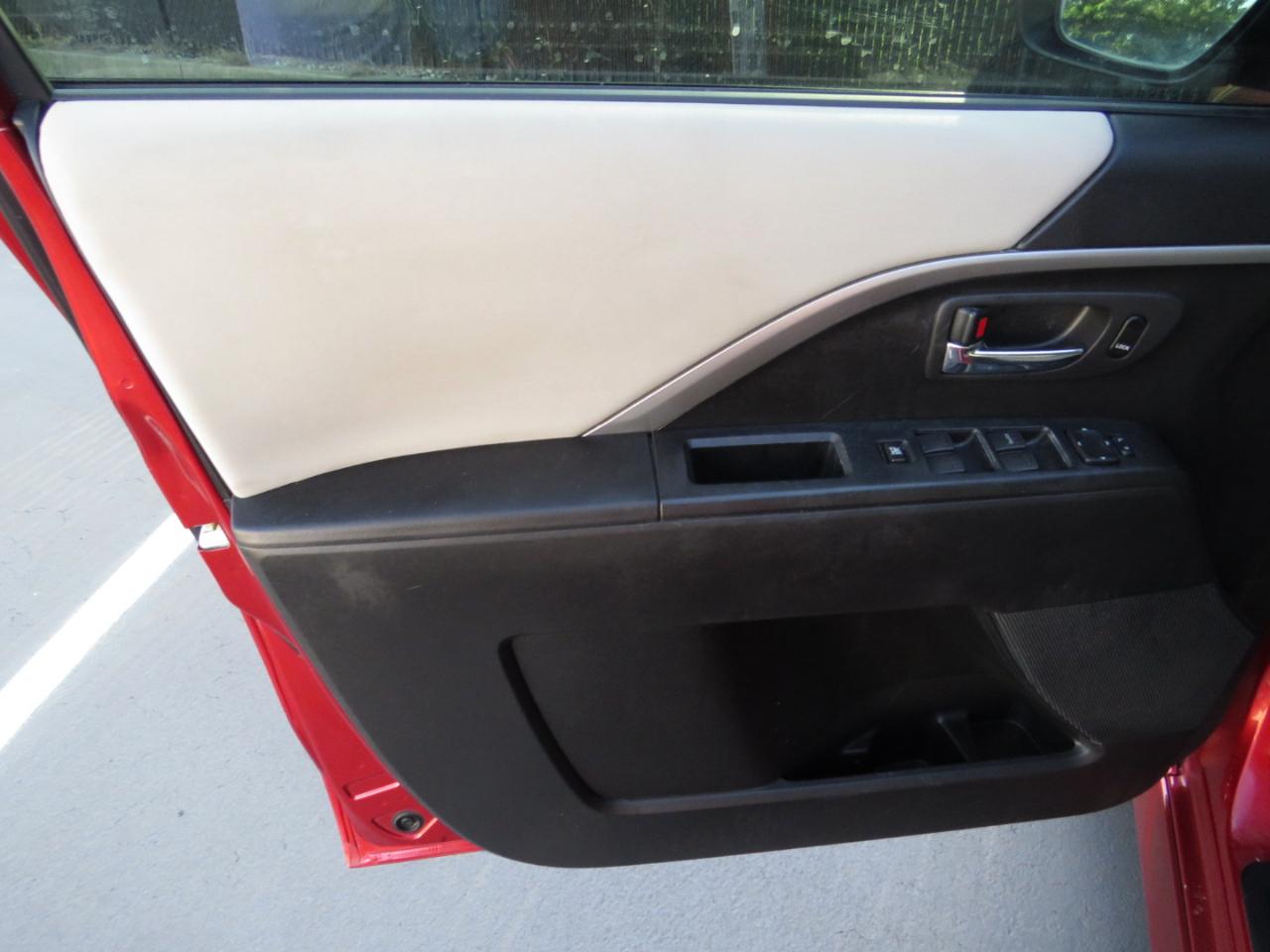 Mazda MAZDA5 4dr Wgn Auto Grand Touring 2015