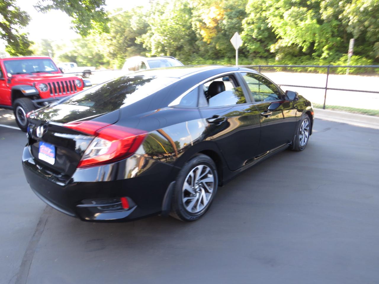 Honda Civic Sedan 4dr CVT EX 2016