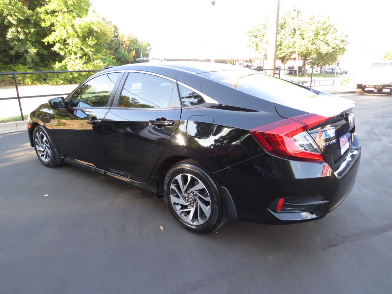 Honda Civic Sedan 4dr CVT EX 2016