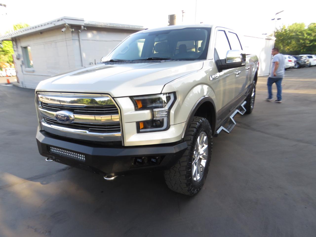Ford F-150 Platinum 4WD SuperCrew 5.5' Box 2017