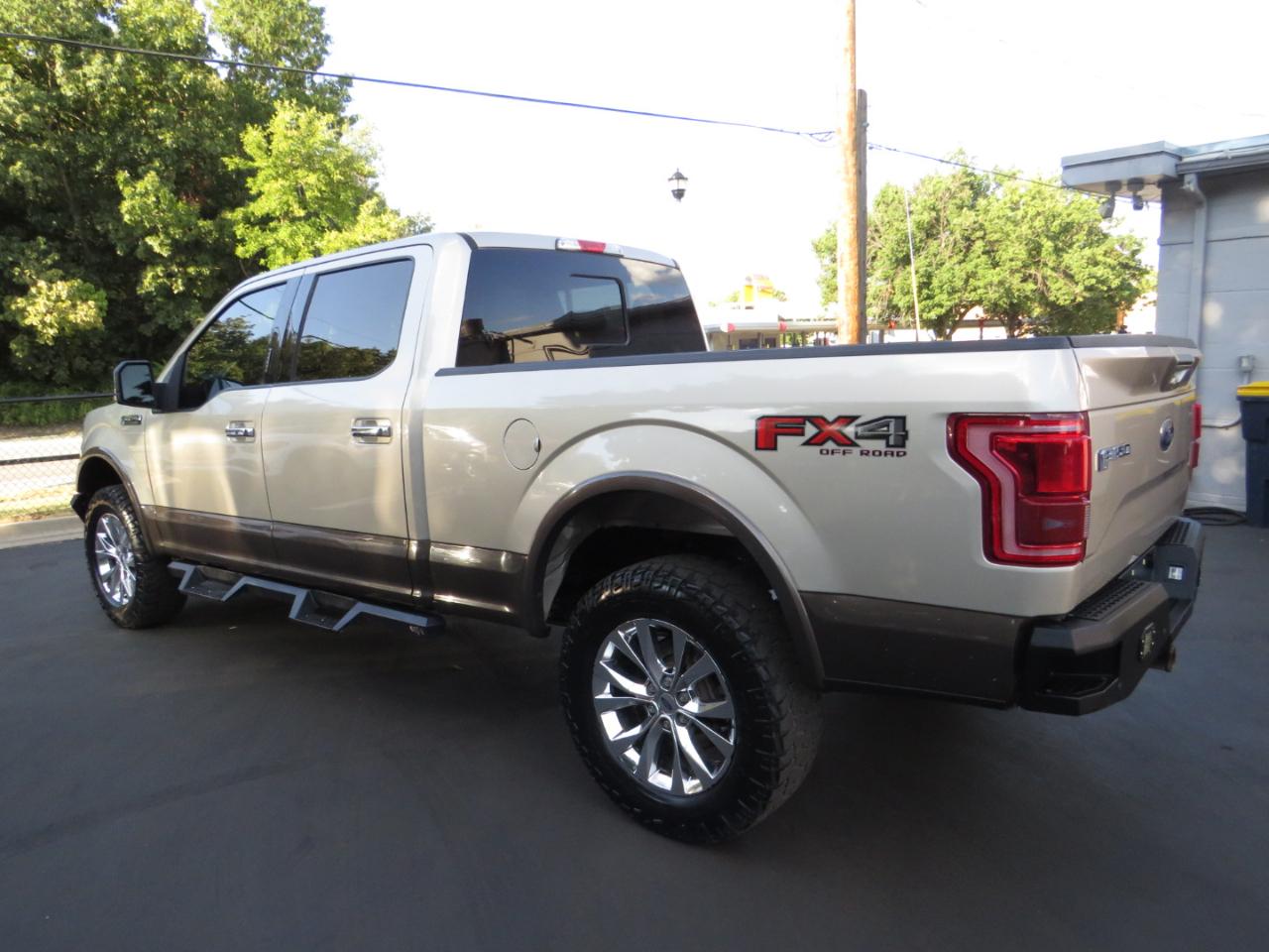 Ford F-150 Platinum 4WD SuperCrew 5.5' Box 2017