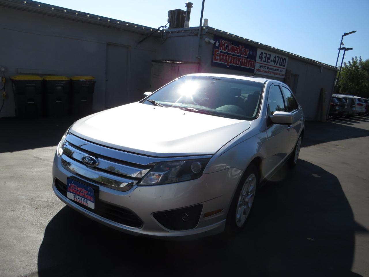Ford Fusion 4dr Sdn SE FWD 2011