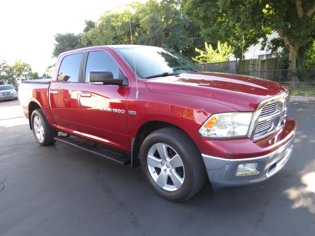 RAM 1500 4WD Crew Cab 140.5" Big Horn 2012