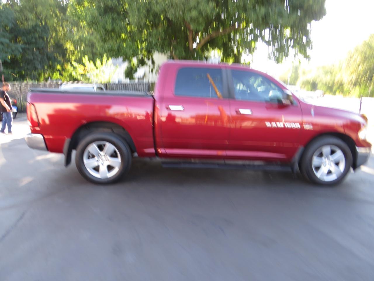 RAM 1500 4WD Crew Cab 140.5" Big Horn 2012