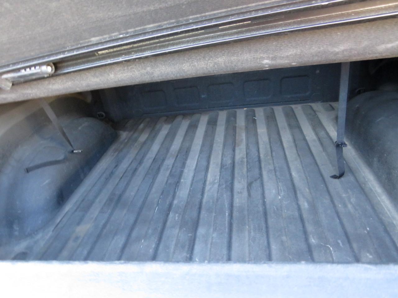 RAM 1500 4WD Crew Cab 140.5" Big Horn 2012