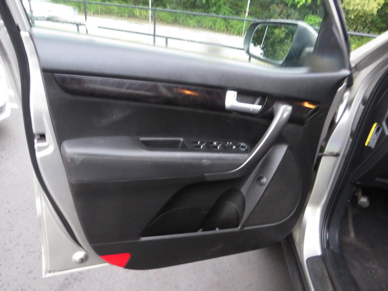 Kia Sorento 2WD 4dr I4 LX 2015