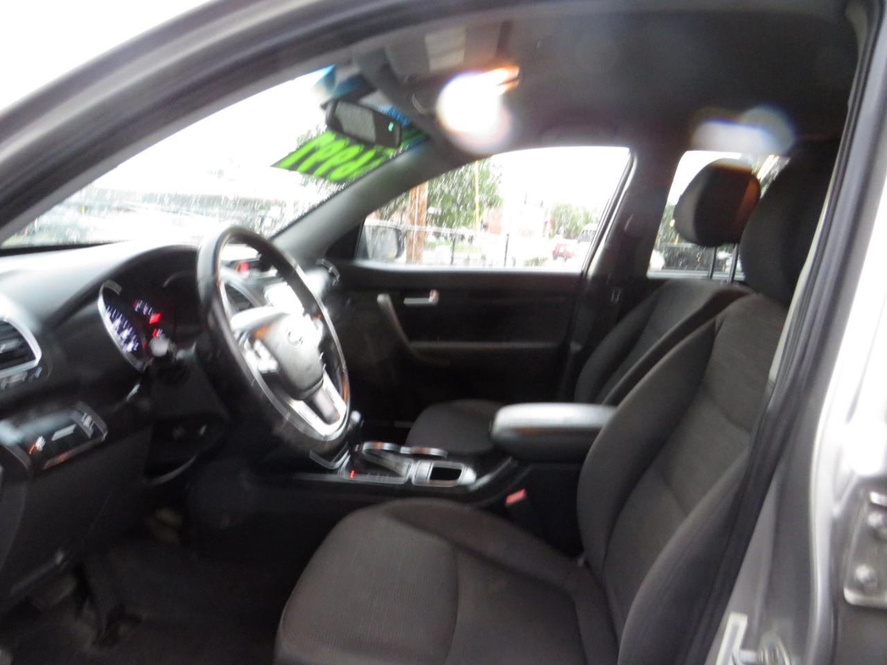 Kia Sorento 2WD 4dr I4 LX 2015