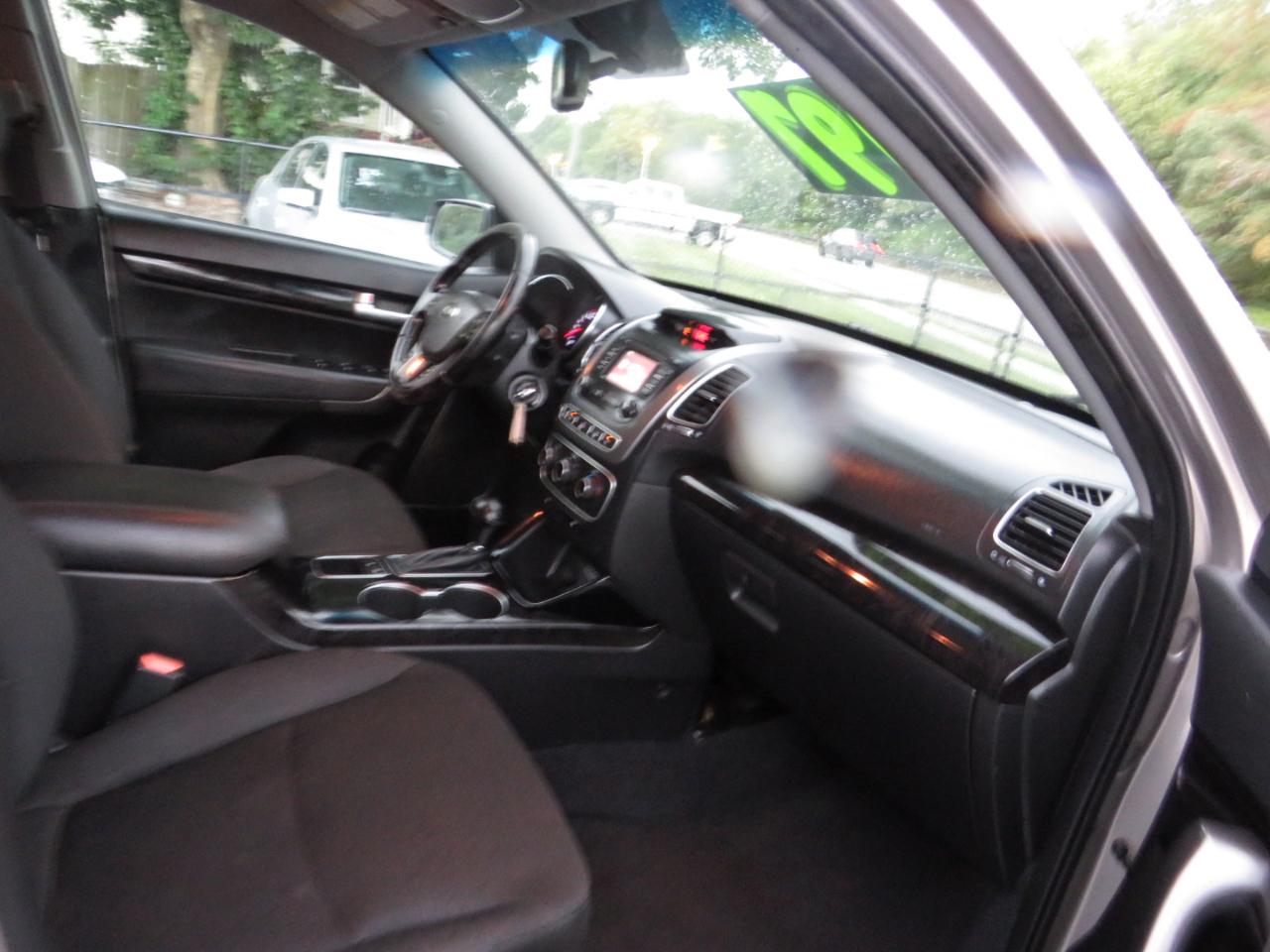 Kia Sorento 2WD 4dr I4 LX 2015