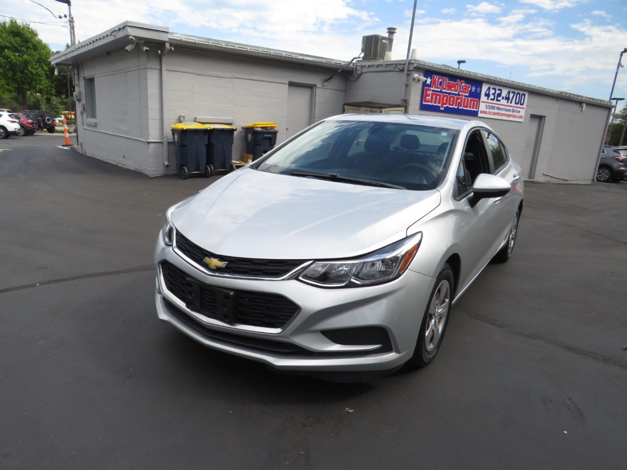 Chevrolet Cruze 4dr Sdn 1.4L LS w/1SB 2017