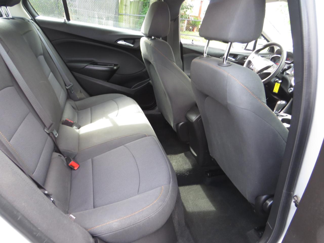 Chevrolet Cruze 4dr Sdn 1.4L LS w/1SB 2017
