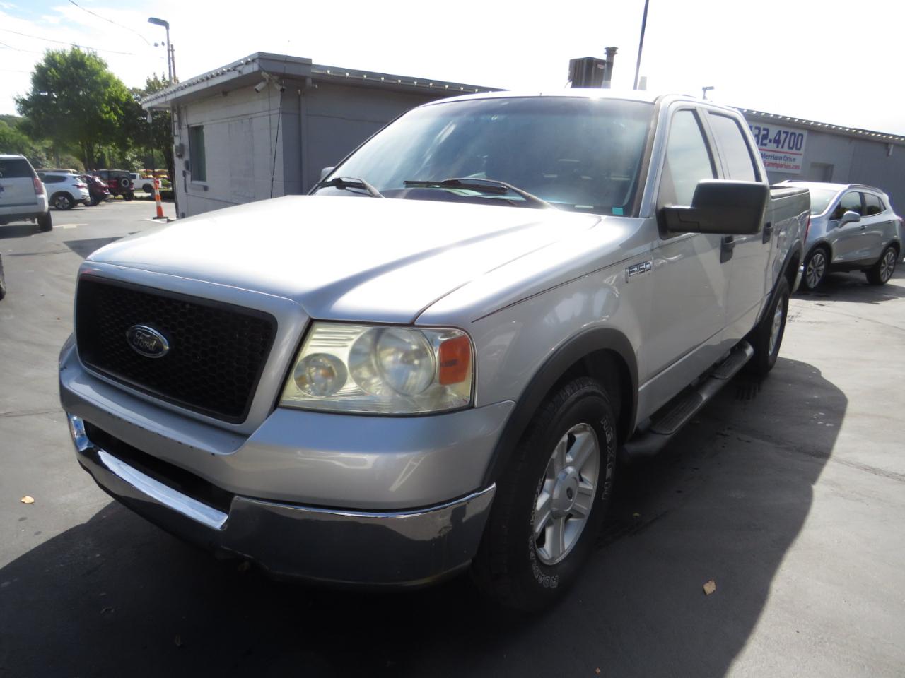 Ford F-150 SuperCrew 139" XLT 2004