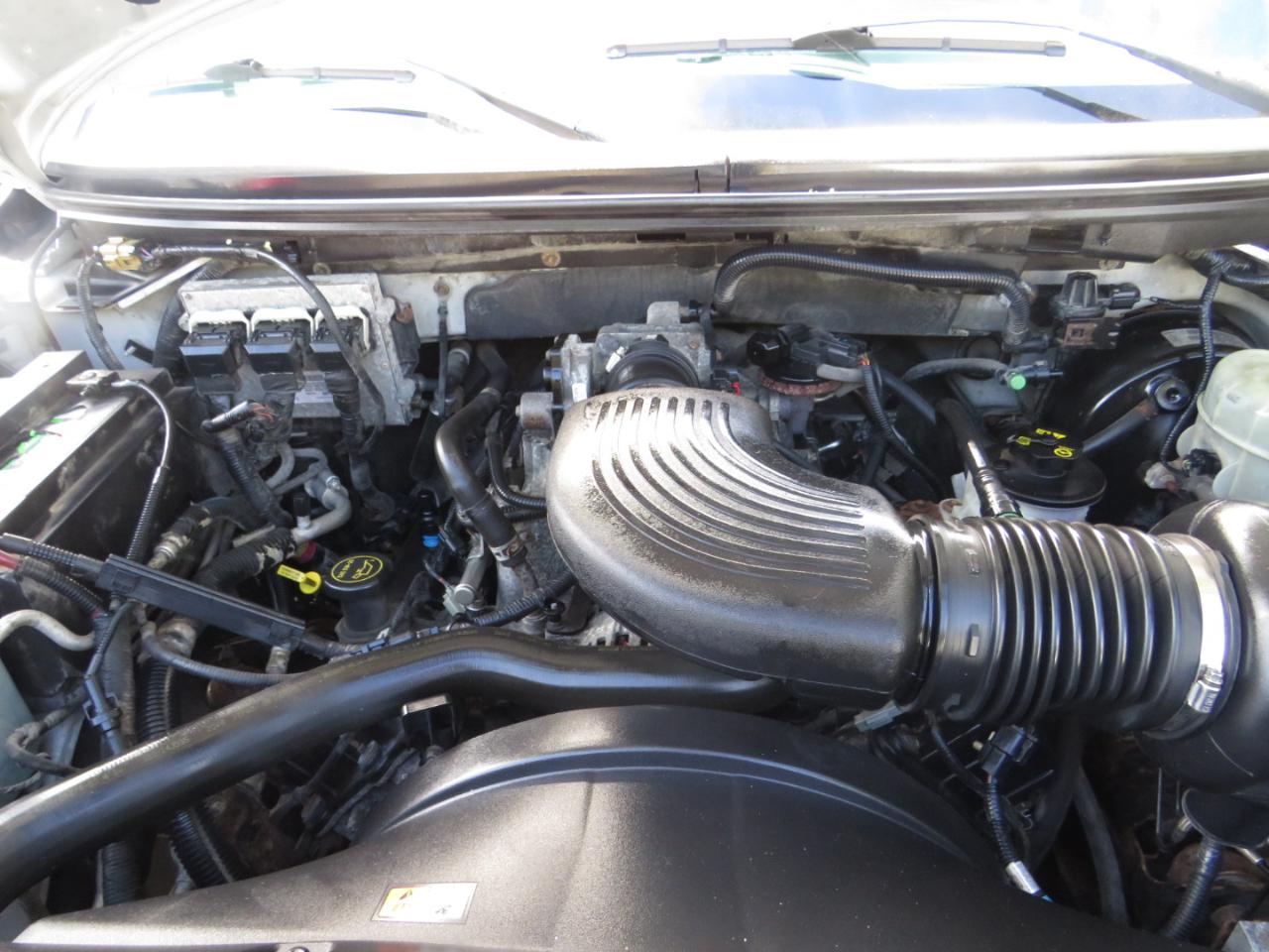 Ford F-150 SuperCrew 139" XLT 2004