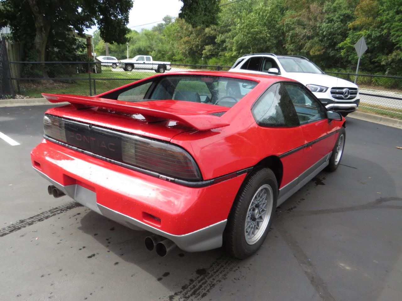 Pontiac Fiero 2dr Coupe Sport GT 5-Spd 1986